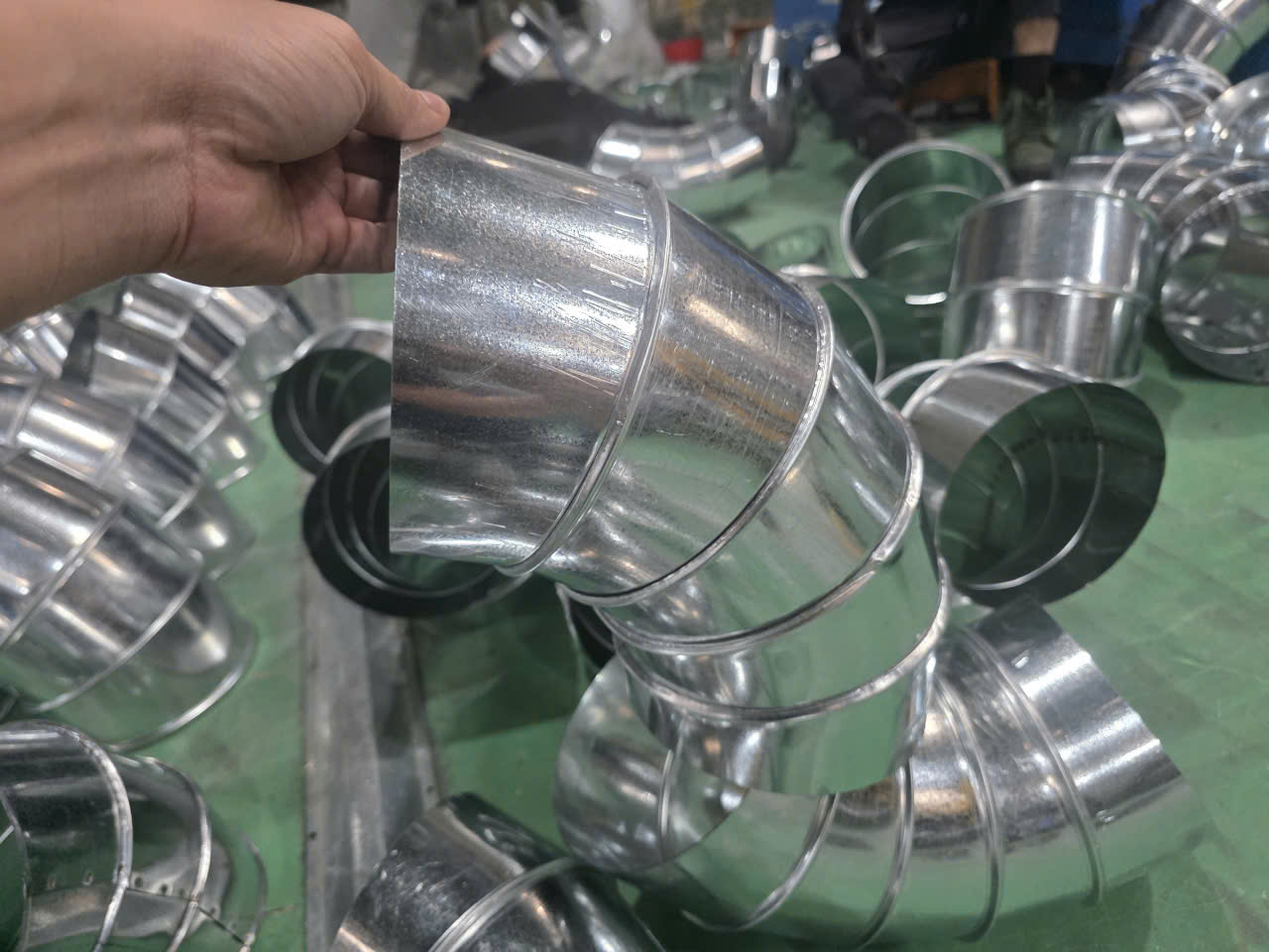 Co tròn xoắn 90 độ - Mk Technos 